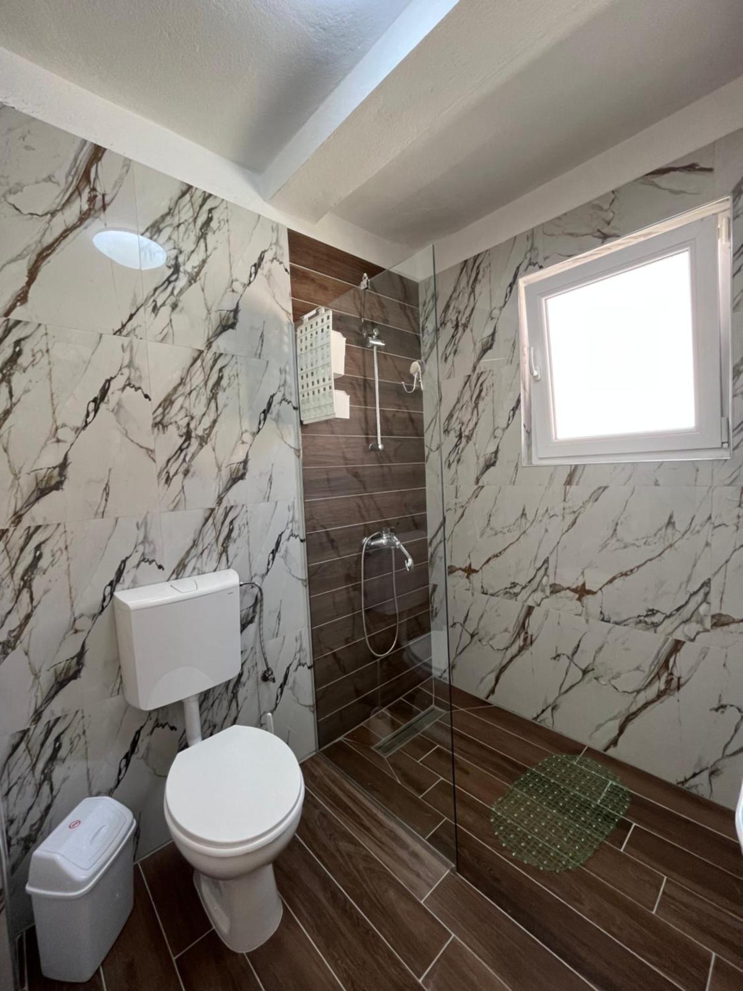 Lotos Apartments สตรูกา ภายนอก รูปภาพ